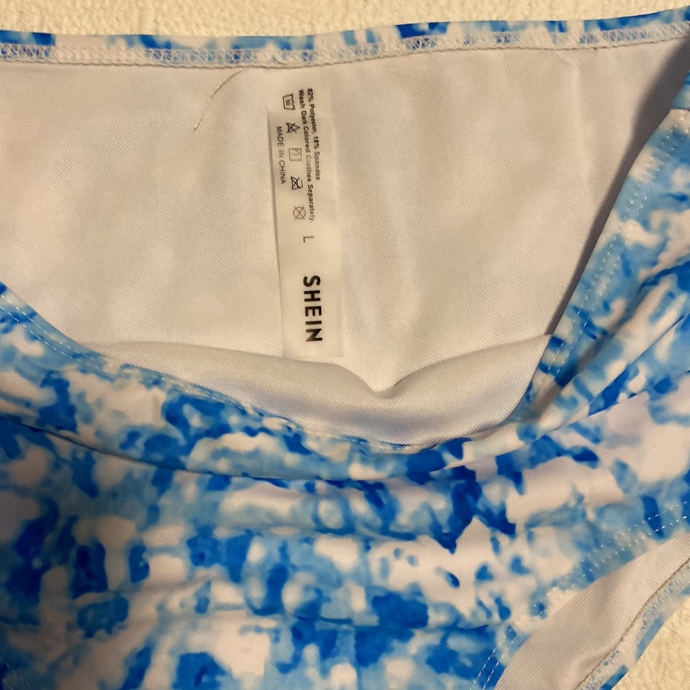 Shein Bikini 3 Piece! Size Medium/Large - Picture 4 of 10
